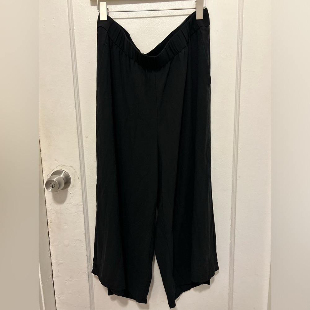Eileen Fisher 100% Silk Black Wide-Leg cropped Pants